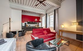 Emplacement N°1 Tres Bel Appartement Spacieux